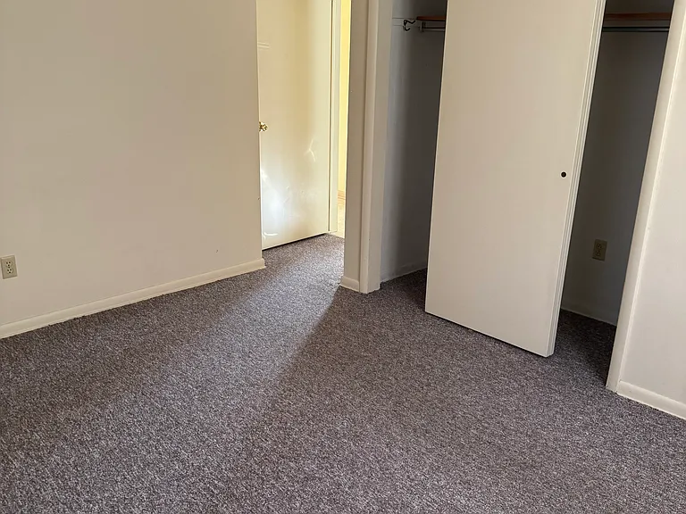 507 E Line St #1 — Photo 7