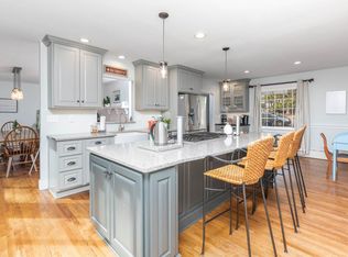 305 Valley View Dr, Staunton, VA 24401