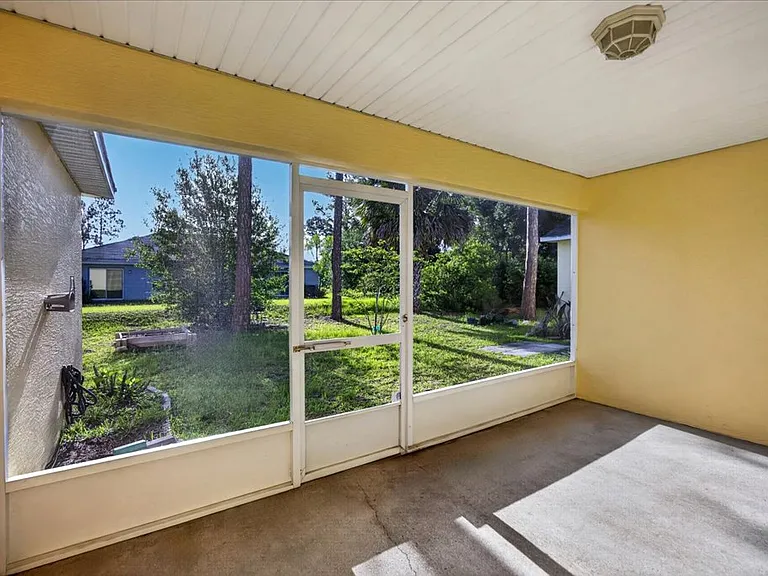 25 Rainstone Ln #A — Photo 14