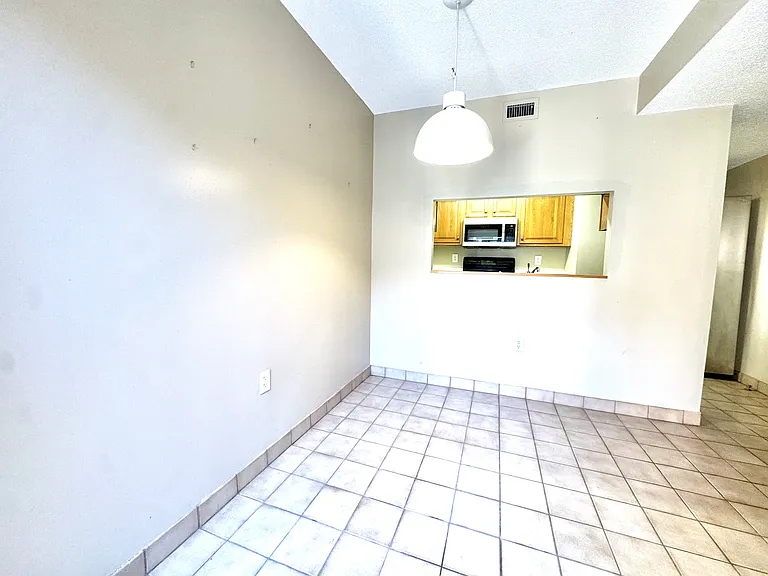 147A Kelton St #715 — Photo 10