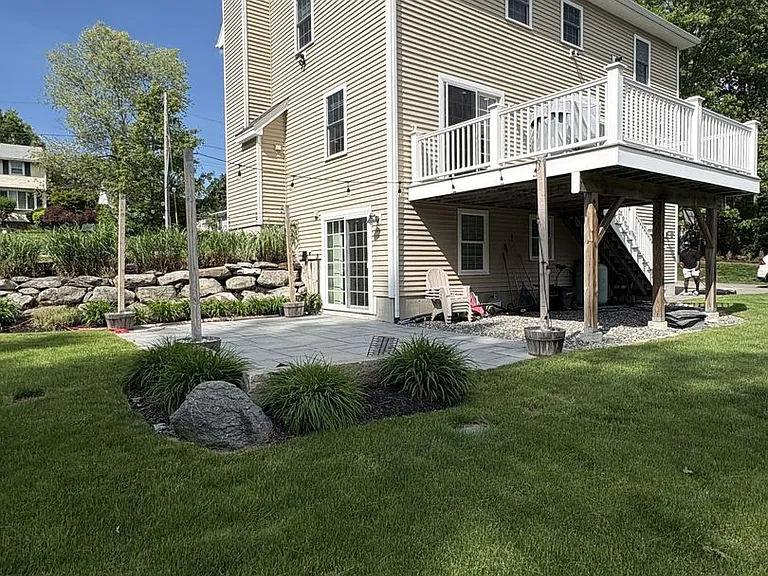 6 Dickson Ave — Photo 24