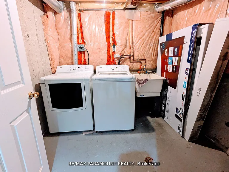 37 Wickstead Ct — Photo 29