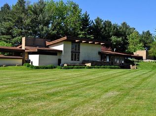 14217 Green Dr, Perry, IA 50220