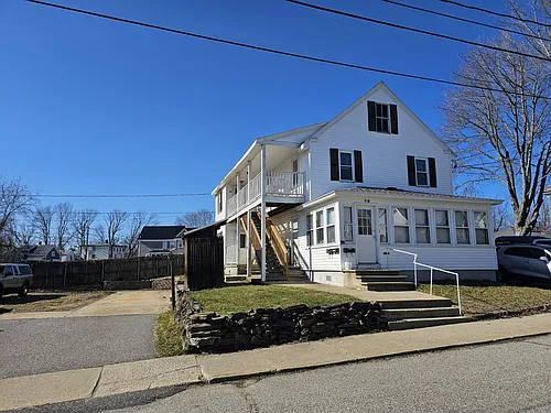 4 Laurel St #B Photo 1