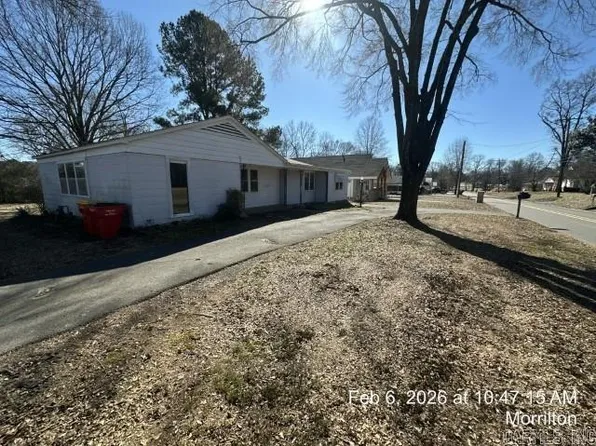 710 N Oak St, Morrilton, AR 72110