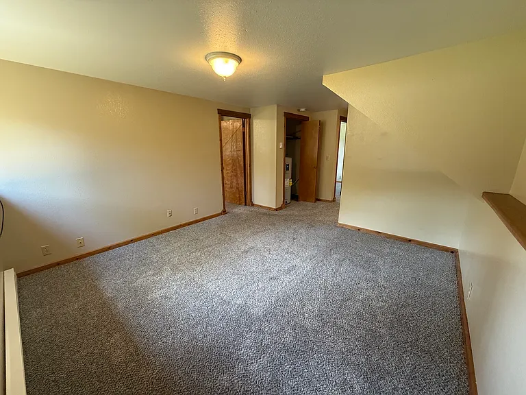 5 N Yellowstone Ave — Photo 14