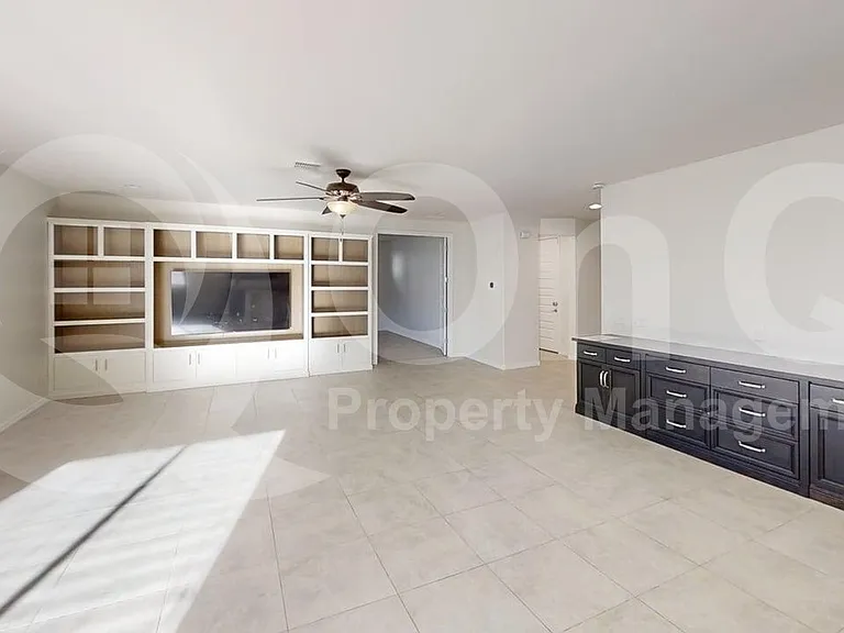 20148 E Broadmoor Trl — Photo 4