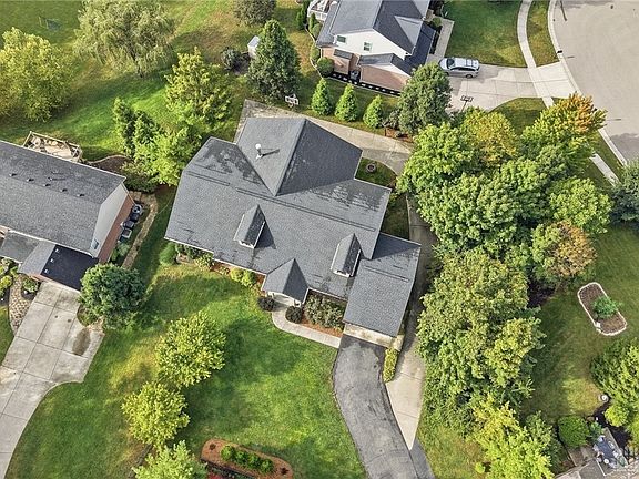 4th image of 4007 Top Flite Ln