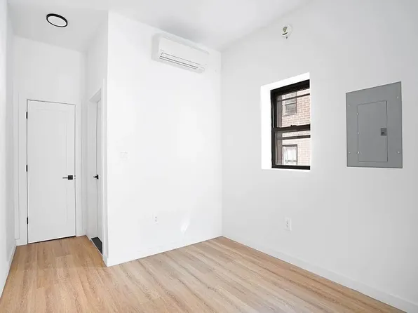 151 East 30th Street 3S image 5 of 6