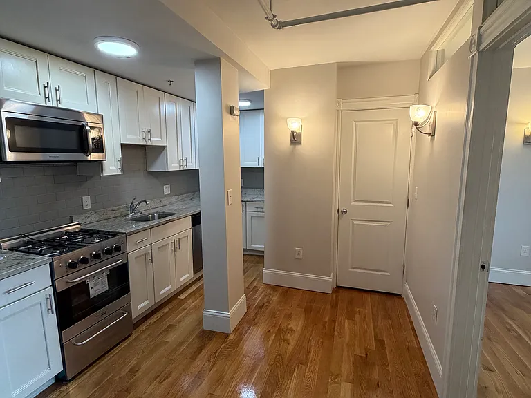 58 Westland Ave #9 — Photo 2