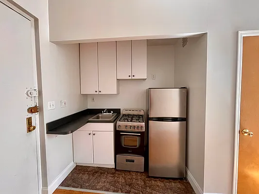 Rented by JM Preston Properties LLC | media 7