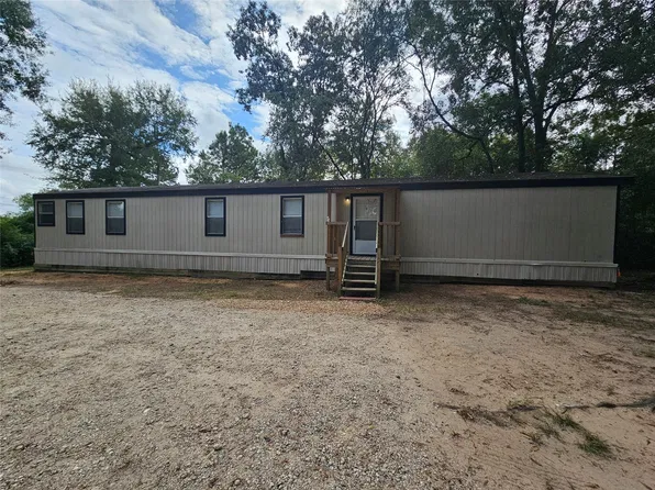 180 Carrier Ave, Shepherd, TX 77371