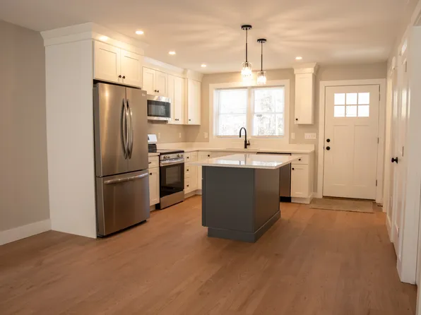 16 Vernon St #F, Middleboro, MA 02346