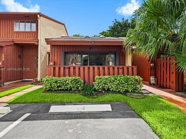 458 SE 11th Ter, Dania Beach, FL 33004