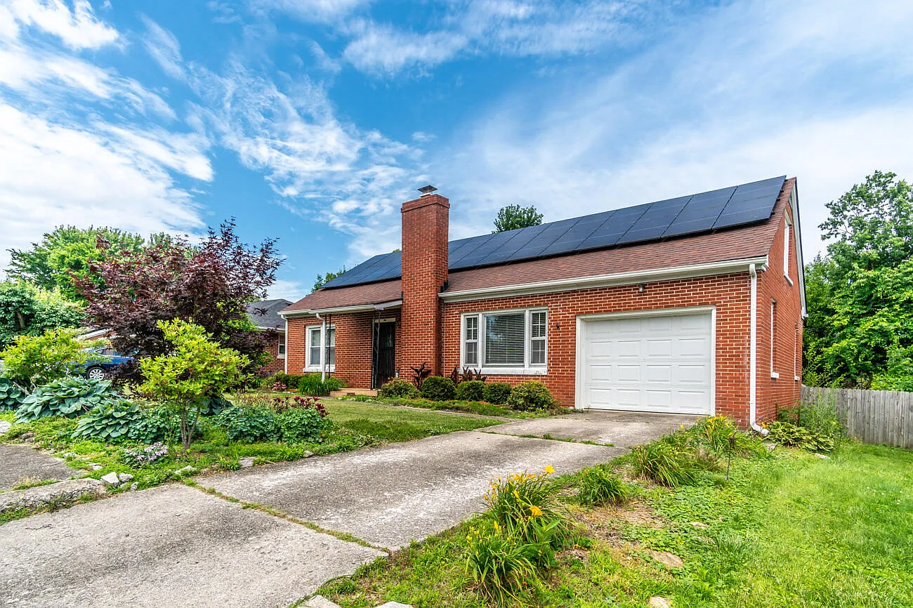 4 bed, 1.0 bath, 1609 sqft, $1,500 — Photo 3