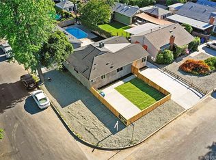 17214 Archwood St, Lake Balboa, CA 91406