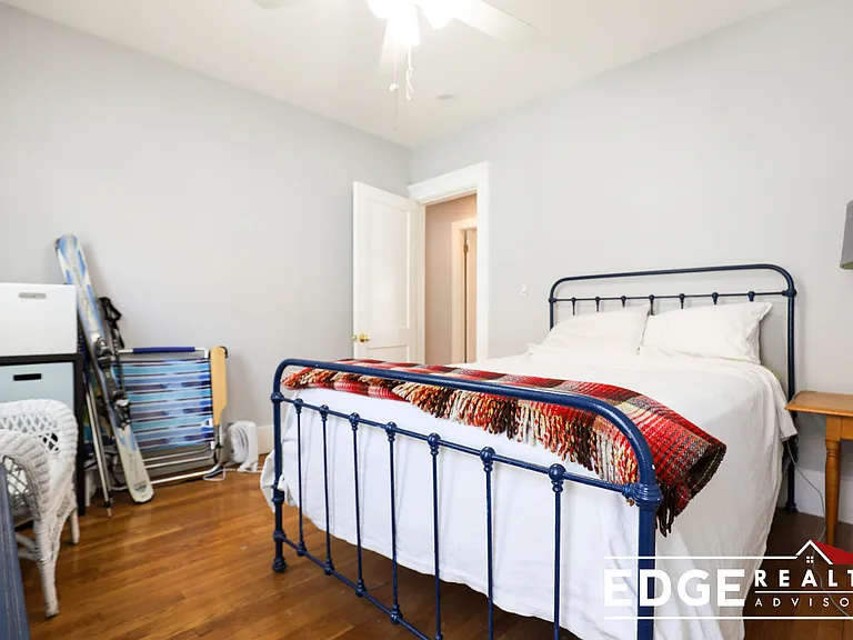 28 Easton St #2 — Photo 6