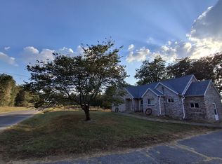 15503 N Campground Ln, Mount Vernon, IL 62864