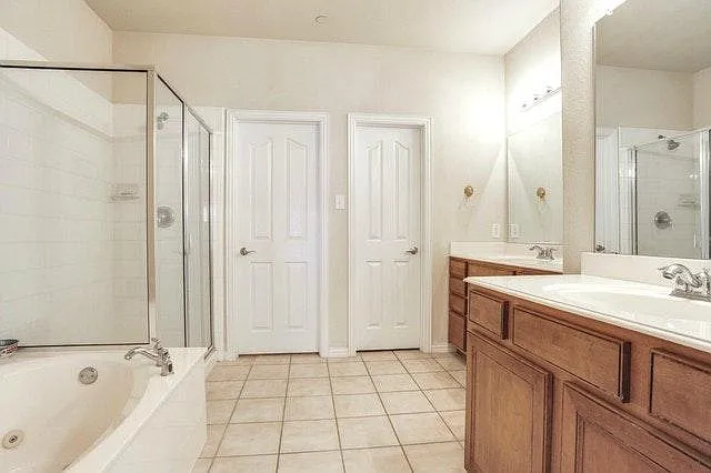 8712 Paradise Dr — Photo 11