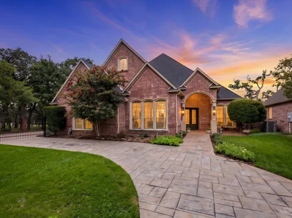 2726 Country Club Rd, Pantego, TX 76013