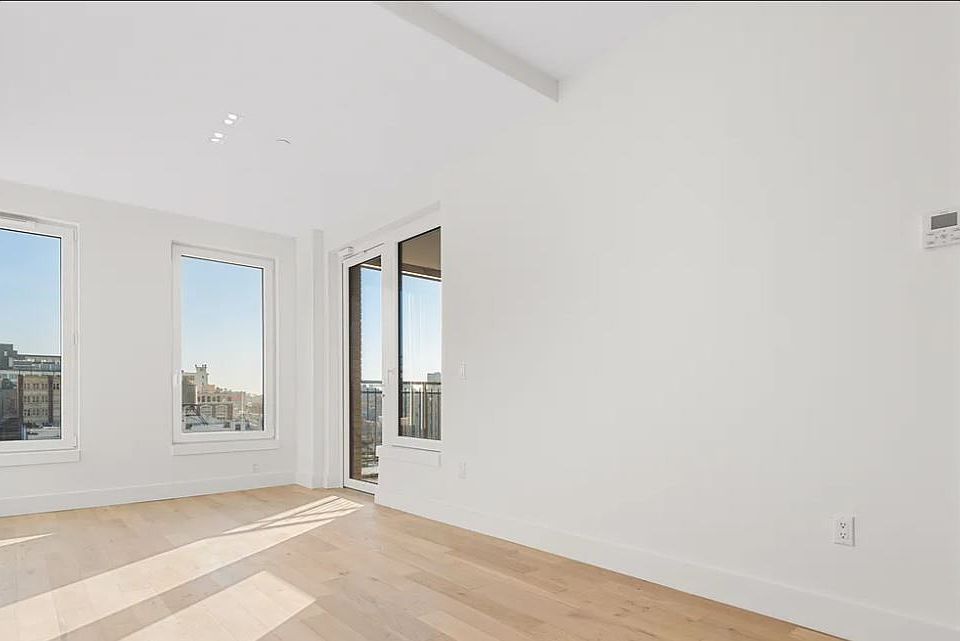 1st image of 58 Vanderbilt Ave #6B
