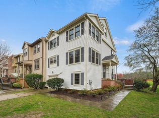 8852 Thomas Lea Ter #1, Montgomery Village, MD 20886