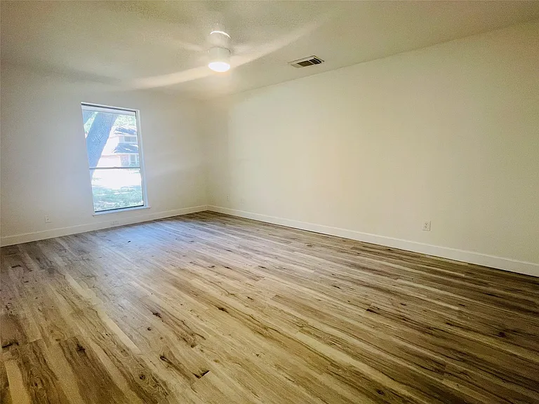 3014 Edgewood Dr — Photo 16