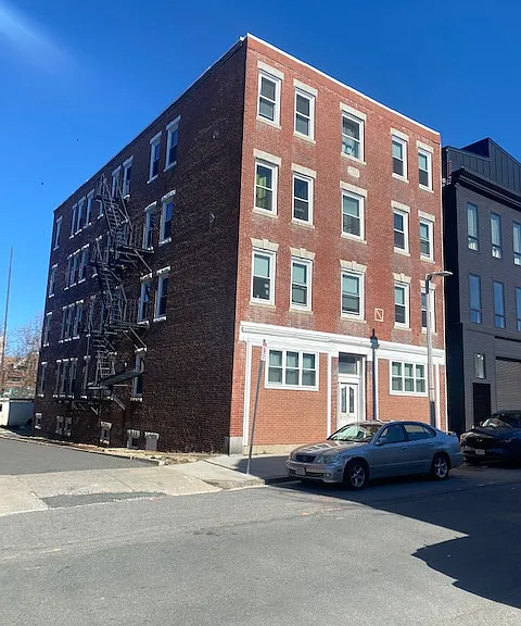 80 Orleans St #2 — Photo 1