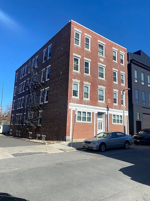 80 Orleans St #2