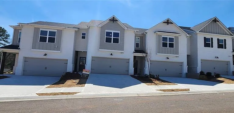 1476 Fern Ridge Ln — Photo 4
