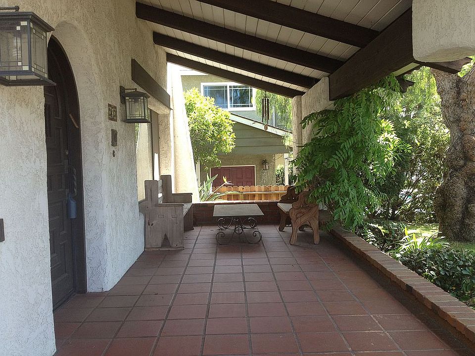 2nd image of 2413 Hill Ln