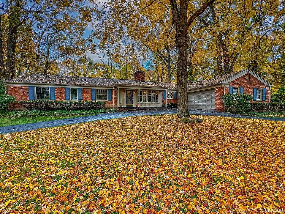 1st image of 28303 Forestbrook Dr
