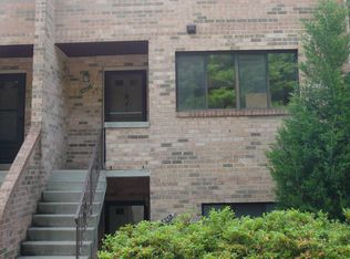 3855A Steppes Ct, Falls Church, VA 22041