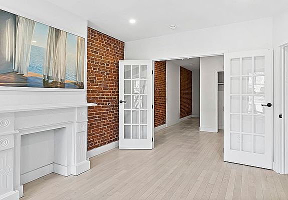 4th image of 425 Amsterdam Ave #4N