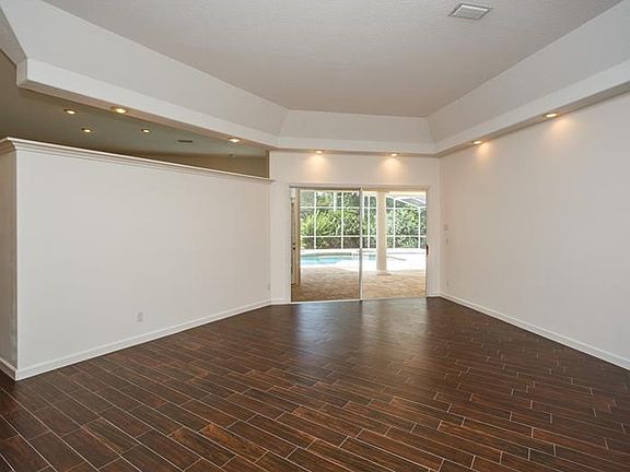 5th image of 8636 Summerville Pl