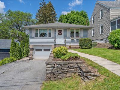 406 Nelson Ave, East Syracuse, NY, 13057
