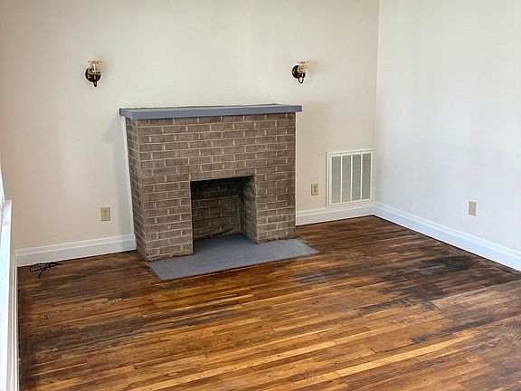 2nd image of 111 Saint Clair Ave