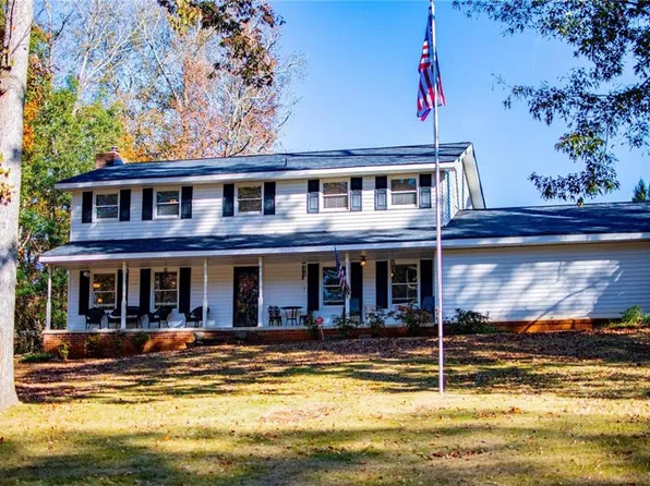 4049 Roy Ct, Douglasville, GA 30135