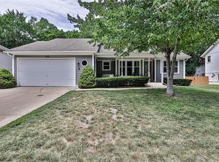1016 NE Bristol Dr, Lees Summit, MO 64086