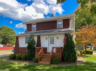 248 Center St, Struthers, OH 44471