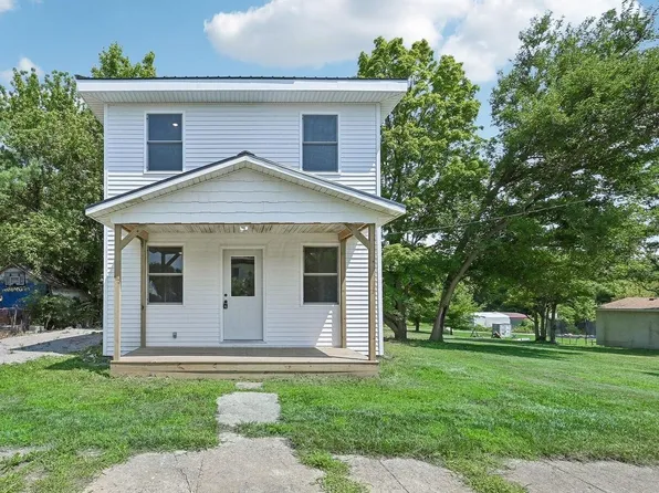 32 E North St, Marengo, OH 43334