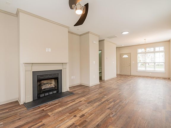 Dining / living area