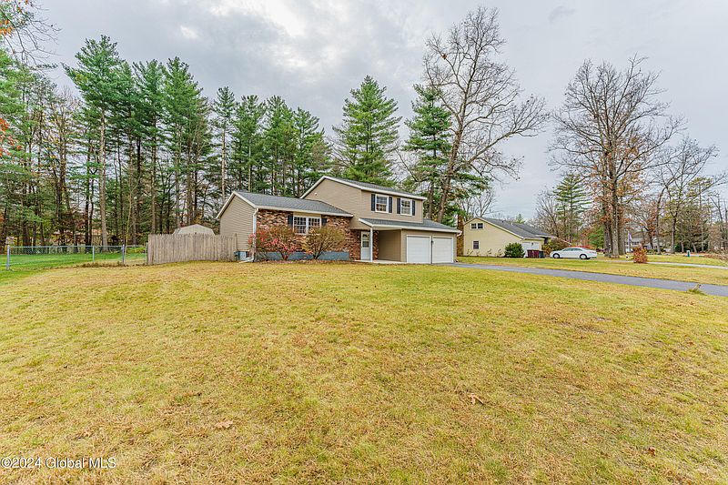2nd image of 7 Van Tassel Lane