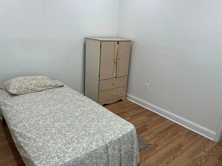 16138 Waterford Creek Cir #B — Photo 19