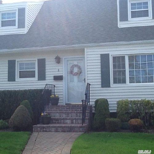 2nd image of 2 Anthony Ln