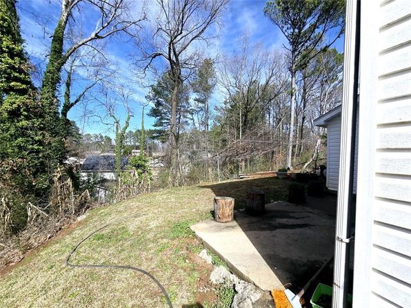 4063 Sturgeon Cir, Buford, GA 30518