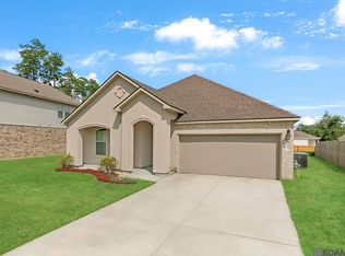 34226 Garnet Lake Dr, Walker, LA 70785