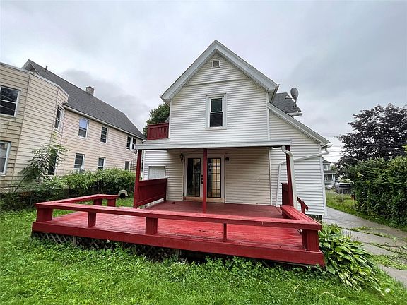 4th image of 65 Tompkins St