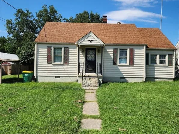 2605 Pickett St, Hopewell, VA 23860