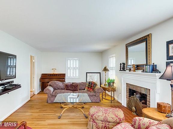 4th image of 5611 Cornish Way
